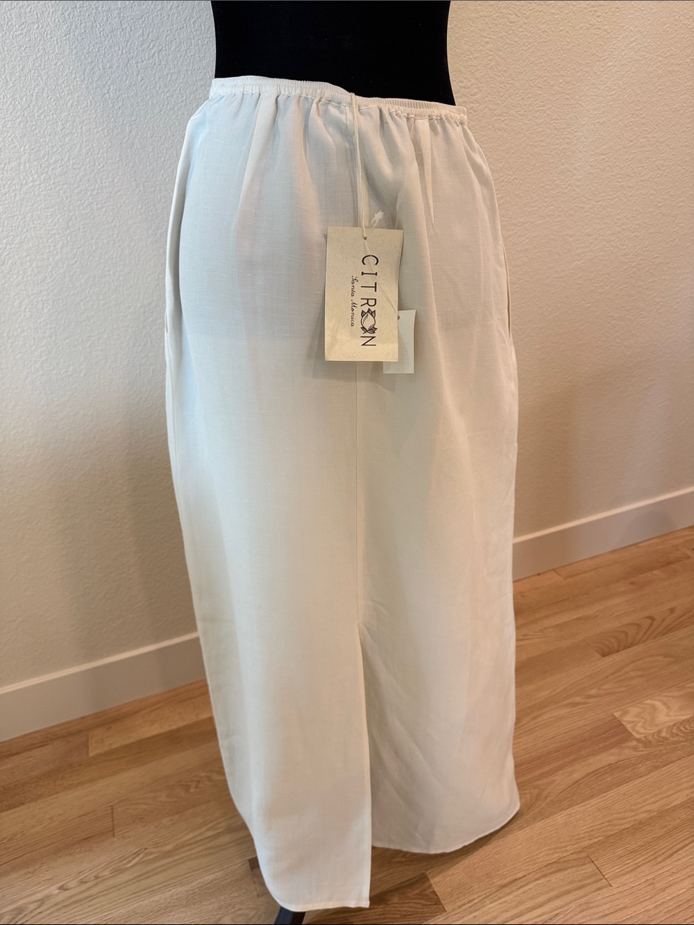 Citron Santa Monica Button-Front Maxi Silk Linen Skirt - Picture 5 of 13
